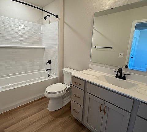 6th image of this home