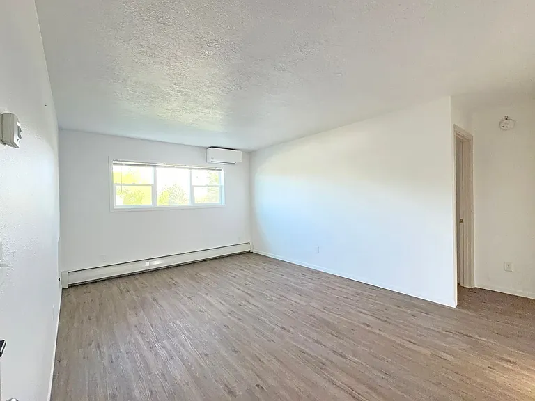 Remodeled 2 Bed, 1 Bath in a Convenient Central Location — Photo 12