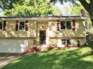 1009 Kauii Dr, Bellevue, NE 68005