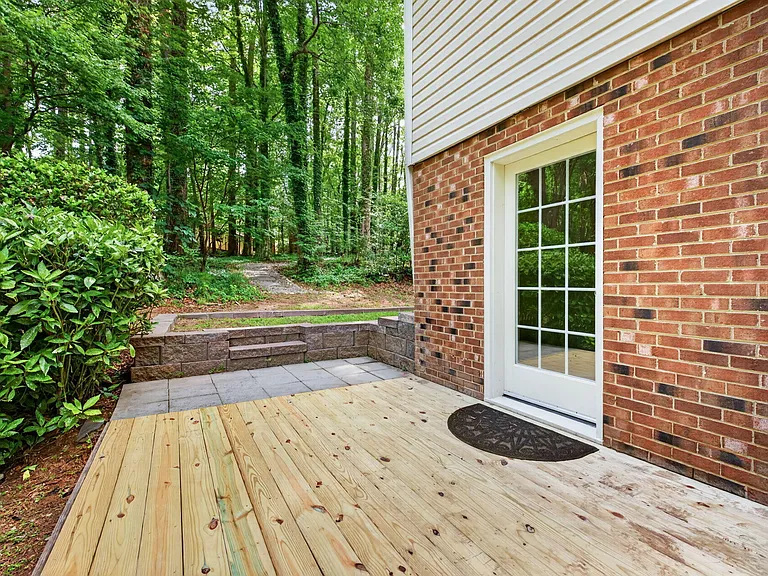 1526 Dirkson Ct — Photo 28