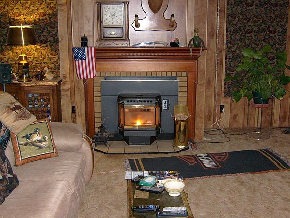 Living room-pellet stove