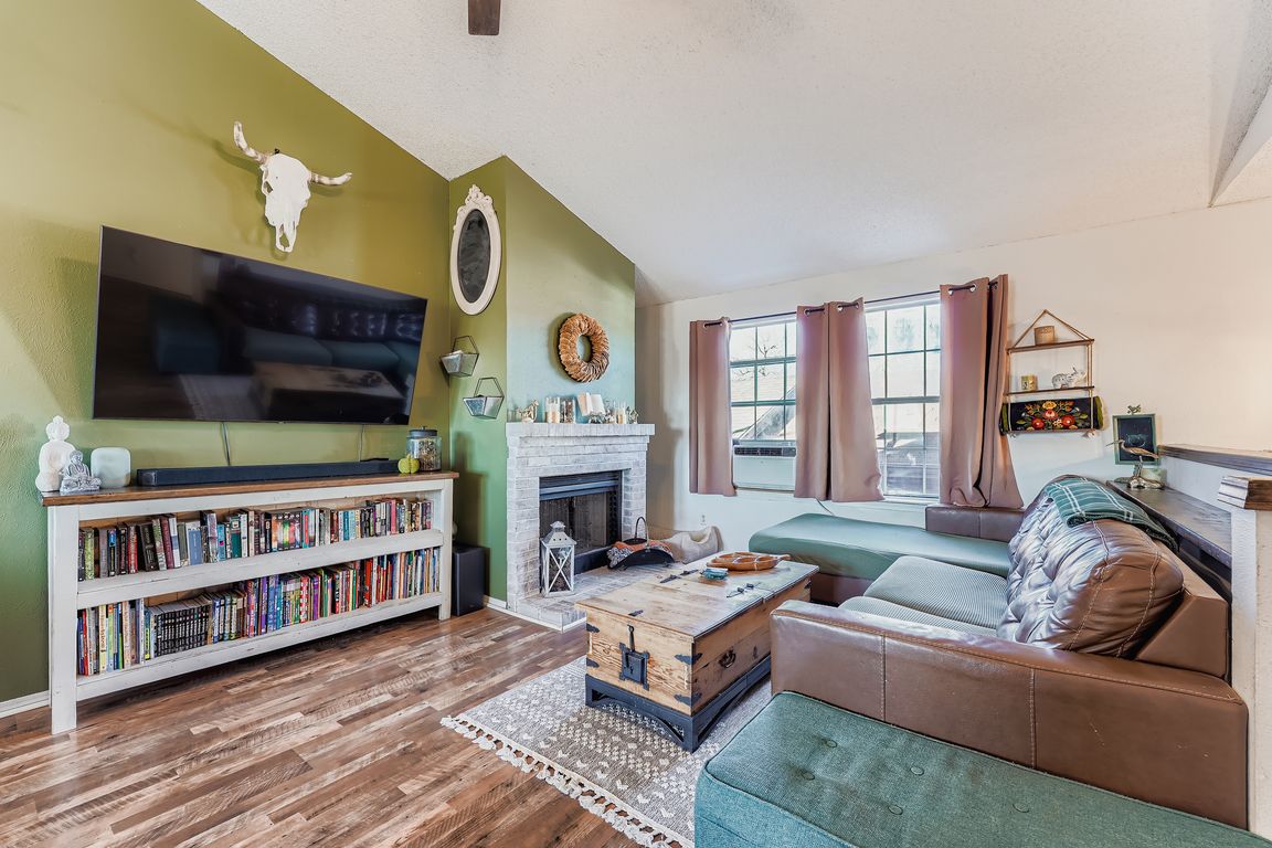 next background image