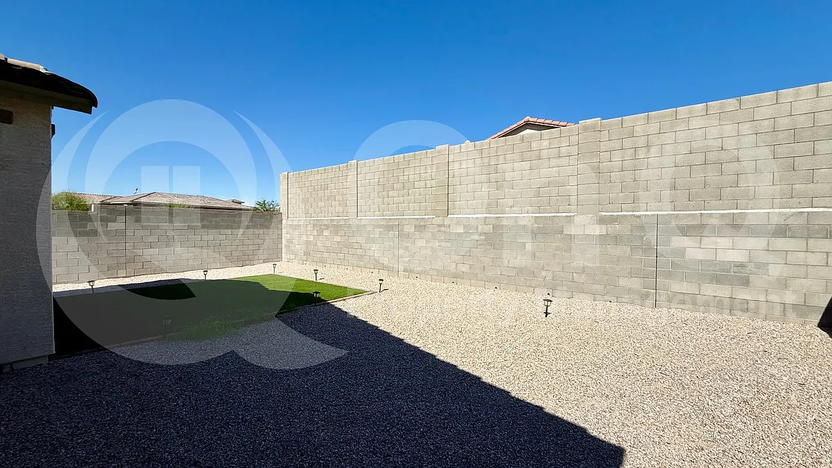 3 bed, 2.0 bath, 1680 sqft, $1,899 — Photo 4