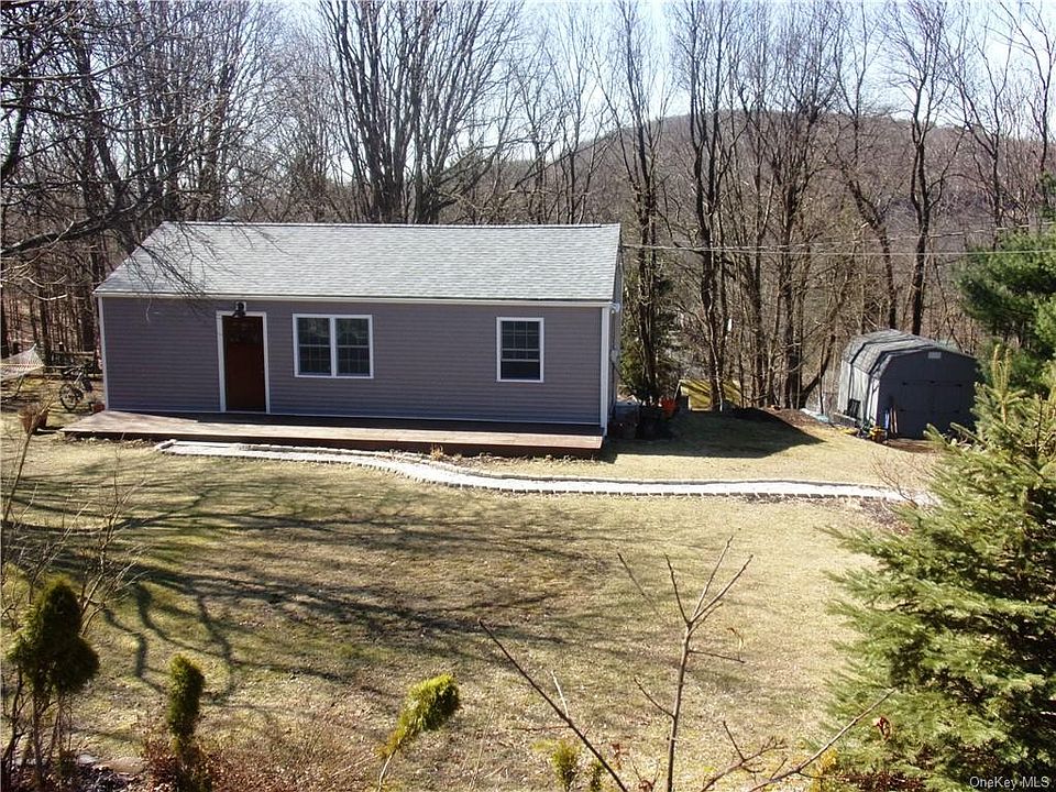 1st image of 36 Lookout Dr