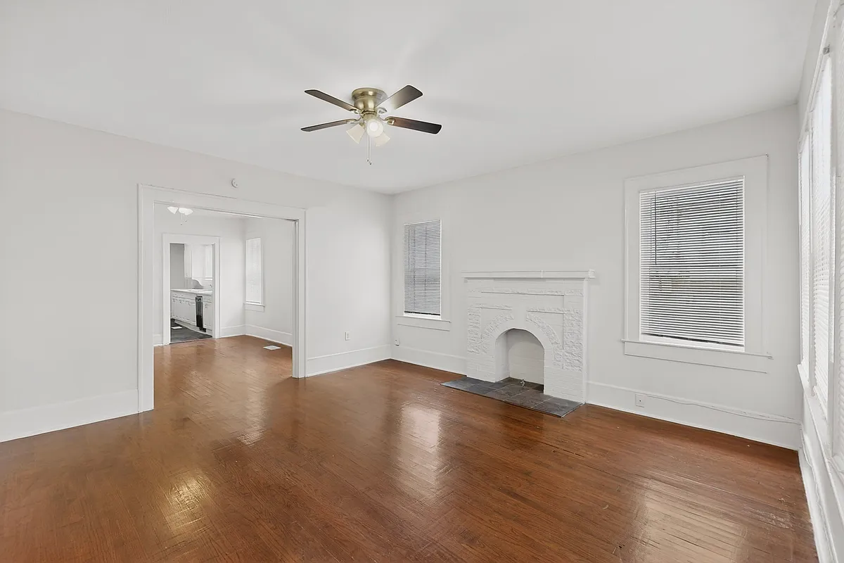 Building Photo - 4632.5 Junius St
