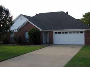 195 Peach St, Conway, AR 72034