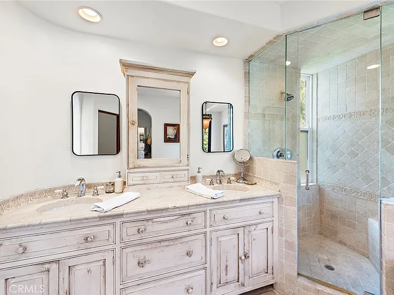 1280 Morningside Dr — Photo 25