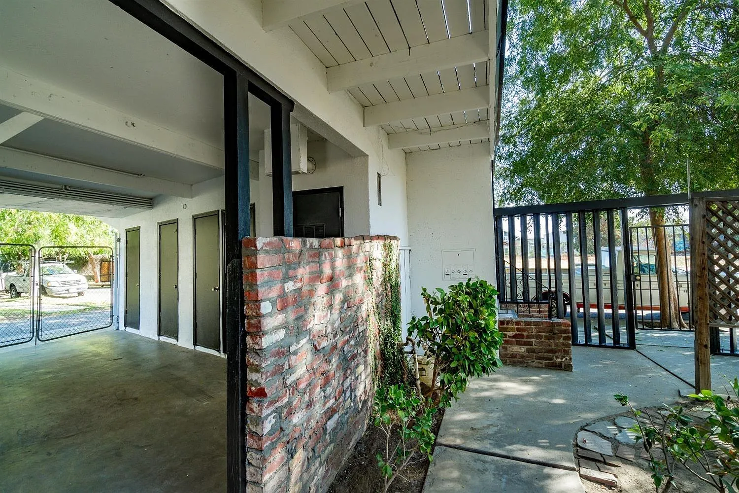 1 bed, 700 sqft, $1,100 — Photo 4