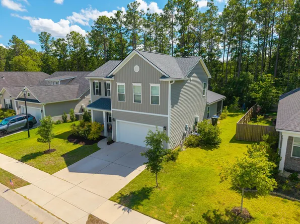 704 Kilarney Rd, Summerville, SC 29483
