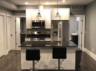 185 Angell St FLOOR 3, Providence, RI 02906