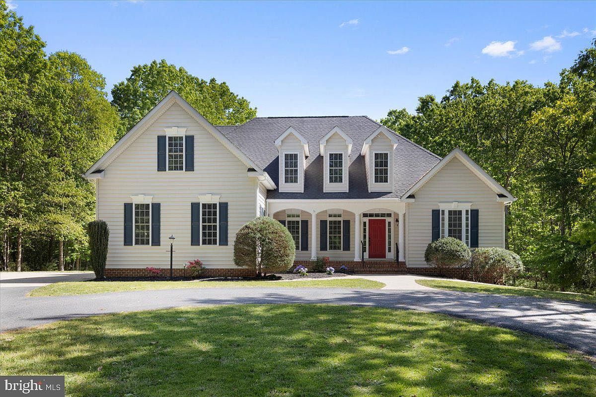 カラカルークページ 8606 Laroque Run Dr, Fredericksburg, VA 22407 | Zillow