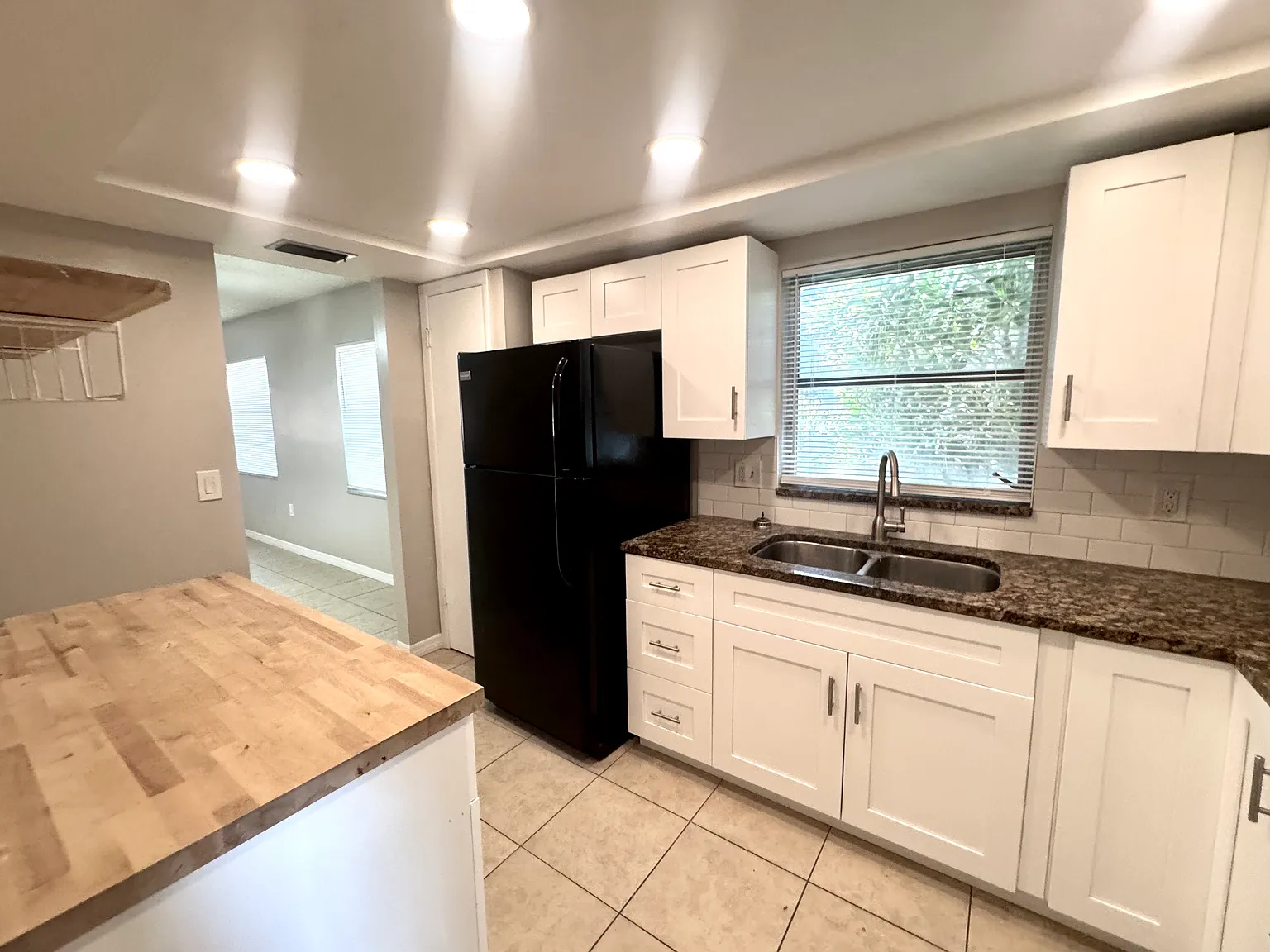2 bed, 1165 sqft, $1,795 — Photo 3
