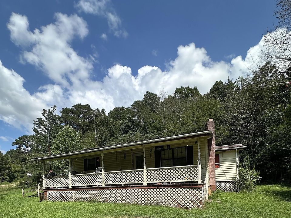 1st image of 1015 Dockery Ln SE