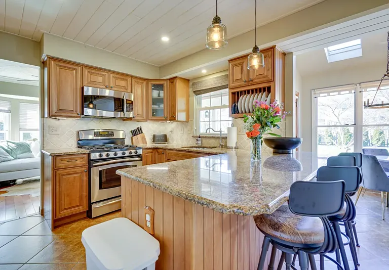 151 Rambling Rd — Photo 11