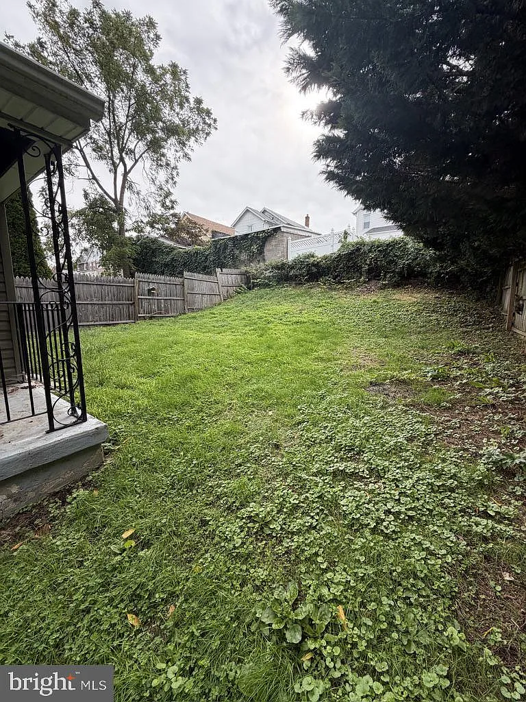 4 bed, 2.5 bath, 1782 sqft, $3,850 — Photo 2