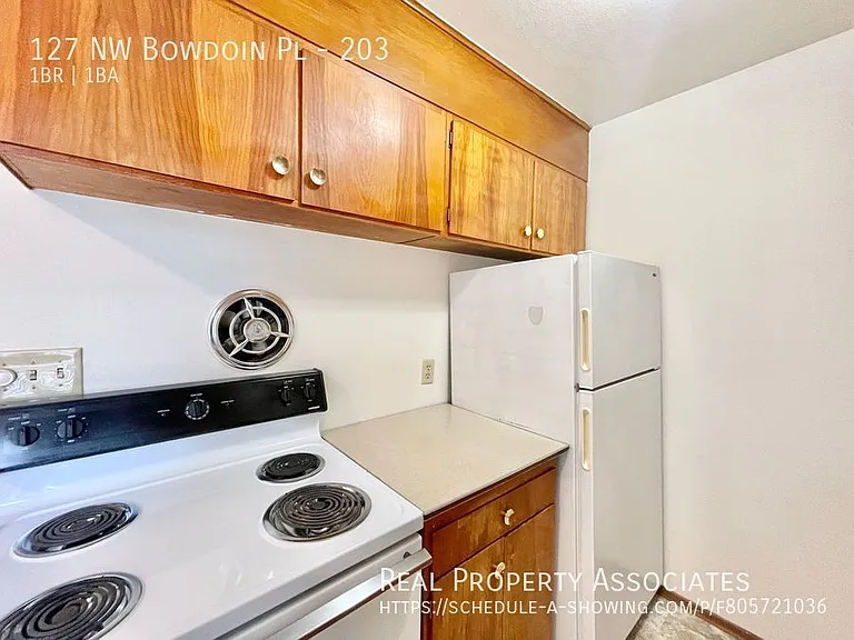 127 NW Bowdoin Pl #203 — Photo 8