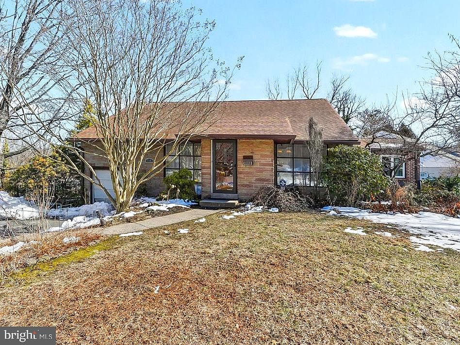 1st image of 114 Cornell Rd