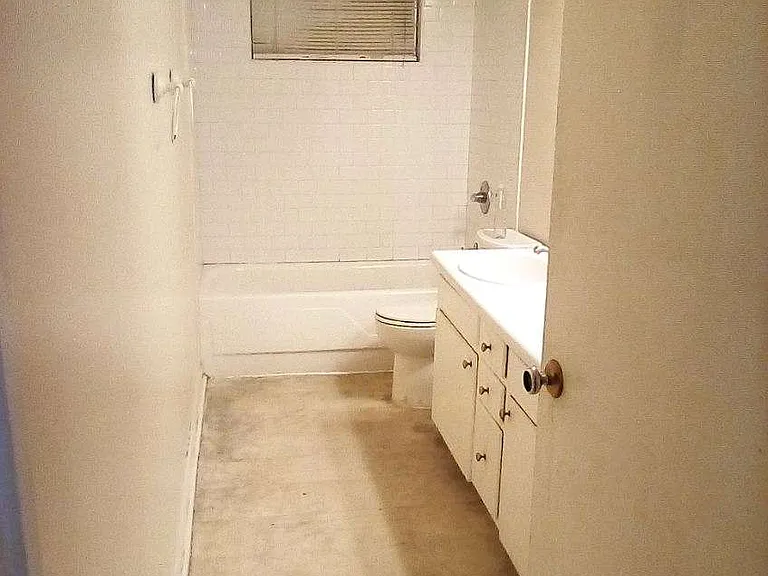 418 Sequoia Dr #418 — Photo 1
