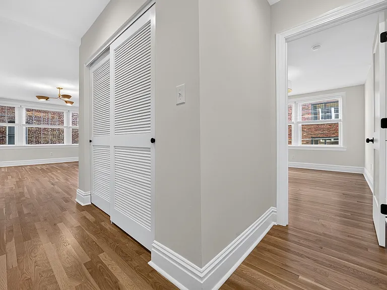 7519 Oxford Dr #2B — Photo 30