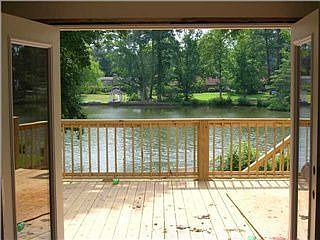 1st image of 1627 Lake Ave