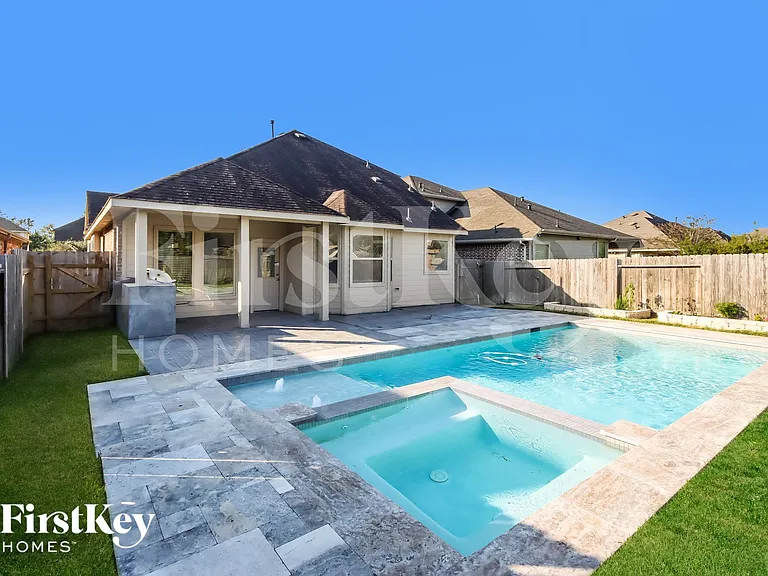 13207 Clover Creek Point Ln — Photo 15
