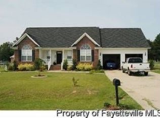 1035 Besalt Dr, Saint Pauls, NC 28384