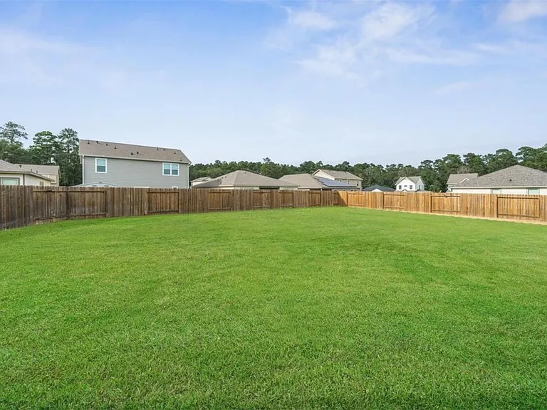 2224 Cedar Valley Dr — Photo 22