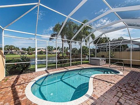 Enlosed Lanai with pool