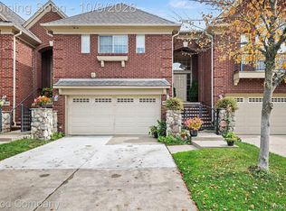 45824 Eden Dr, Macomb, MI 48044