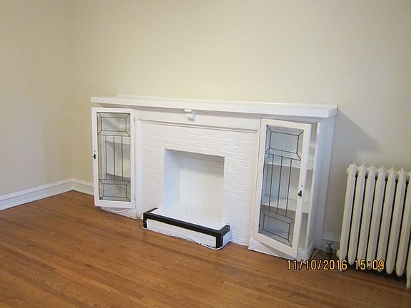 3rd image of 4643 N Malden St #1