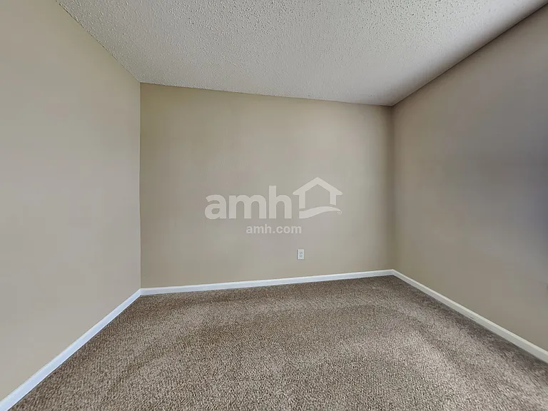 8146 Whitham Dr — Photo 21