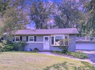 1185 Highland Rd, Mundelein, IL 60060