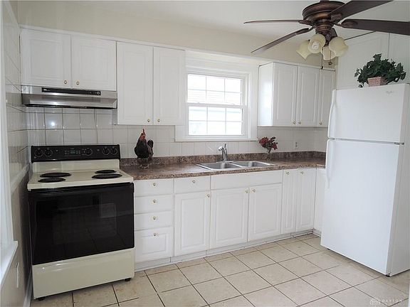 5th image of 1364 Southlyn Dr