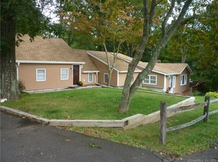 6 Cedar Trl, Danbury, CT 06811