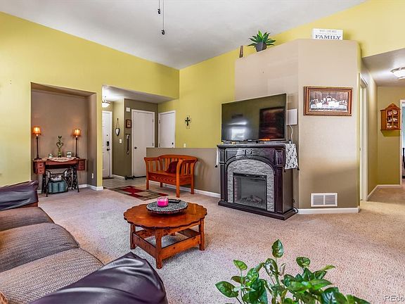 4th image of 19077 E Carmel Dr