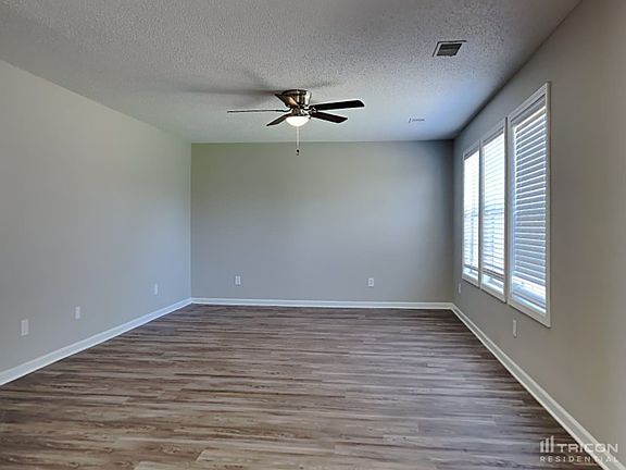 5th image of 102 Malisa Dr