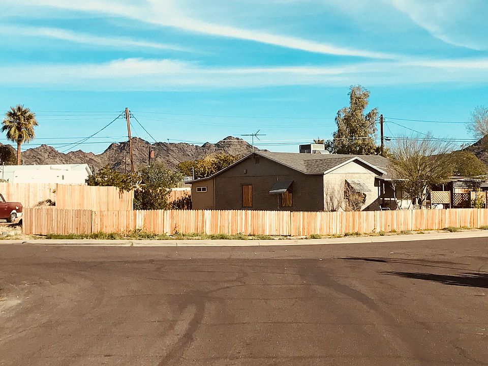  Nestled within mountains 