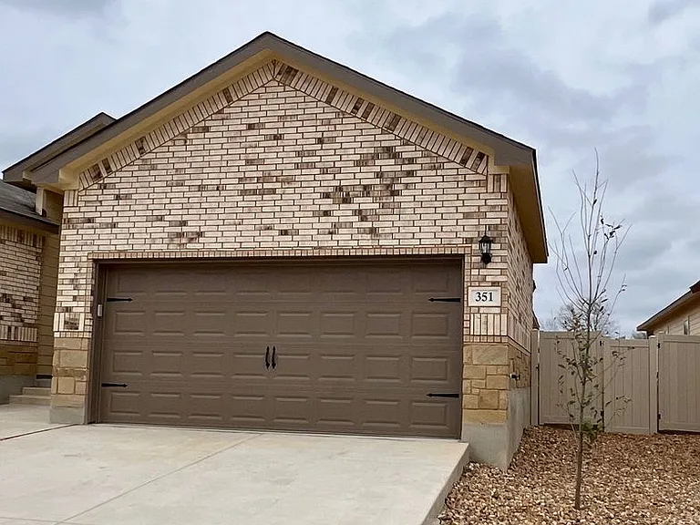 351 Emma Dr — Photo 28