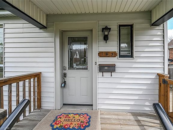 4th image of 163 Rosedale Ave