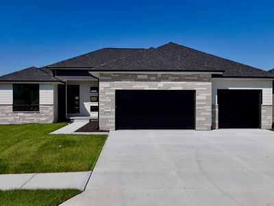5522 N 213th Ave, Elkhorn, NE, 68022