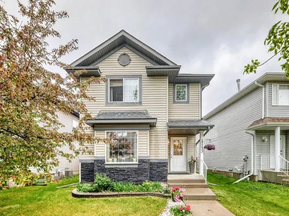 17233 88th St NW, Edmonton, AB T5Z 3R4