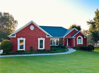 111 Oakhurst Ter NE, Calhoun, GA 30701