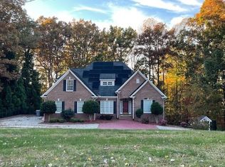 2429 Hickory Forest Dr, Asheboro, NC 27203