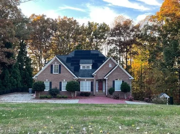 2429 Hickory Forest Dr, Asheboro, NC 27203