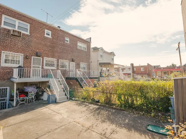 3617 Laconia Avenue image 40 of 46