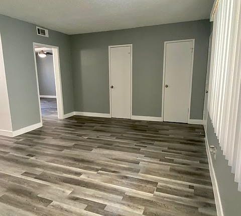 3rd image of 4522 Murietta Ave APT 12