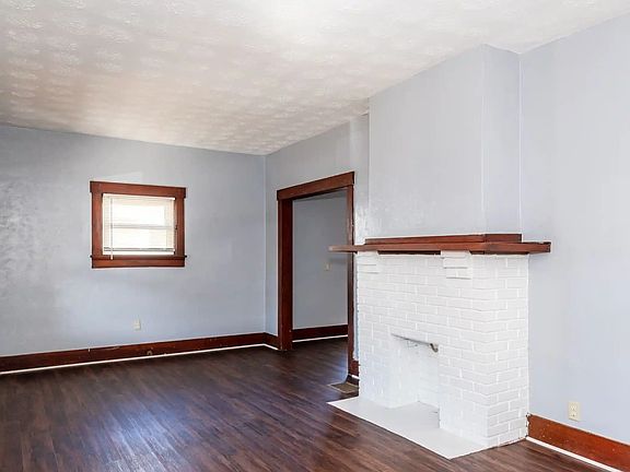 4th image of 44 S Harbine Ave