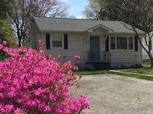 9 Boxwood Rd, Annapolis, MD 21403