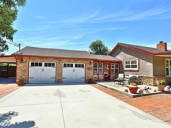 2nd image of 6572 E Woodward Ave