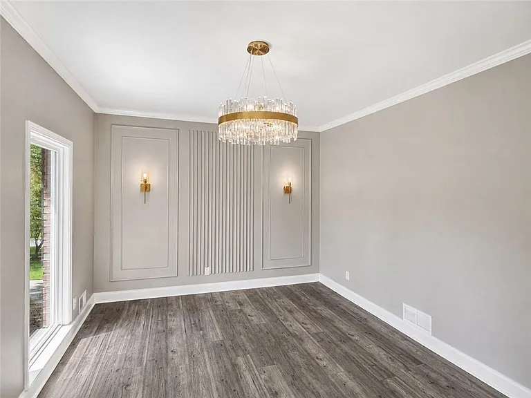 4521 S Roberts Dr — Photo 5